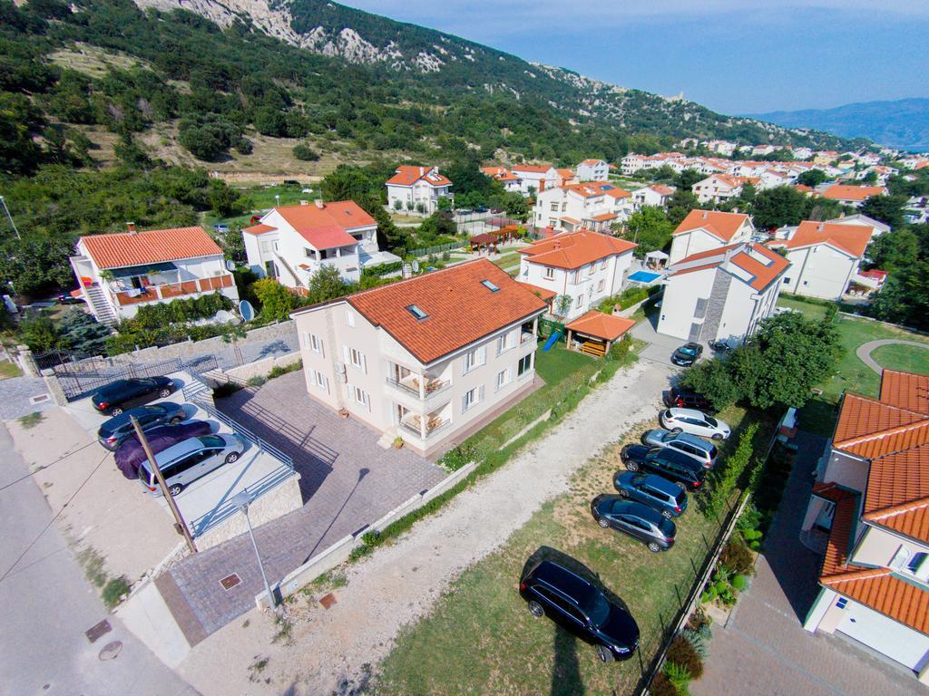 Apartments Mia Baška Eksteriør bilde