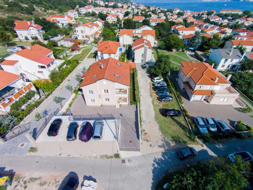 Apartments Mia Baška Eksteriør bilde