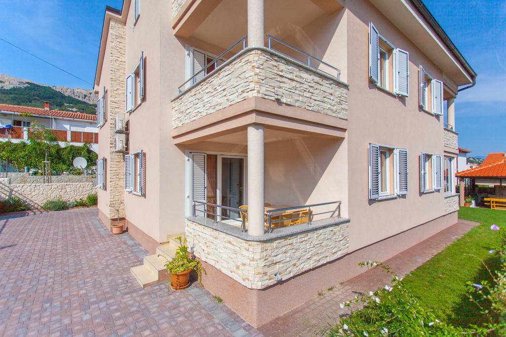 Apartments Mia Baška Eksteriør bilde