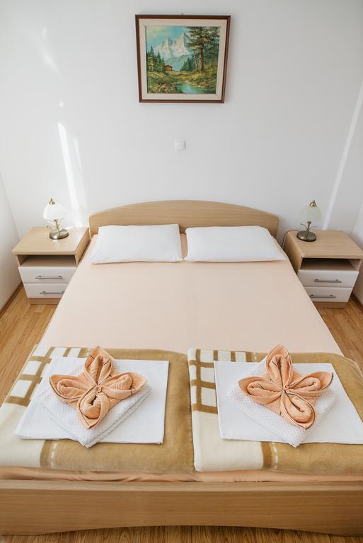 Apartments Mia Baška Eksteriør bilde