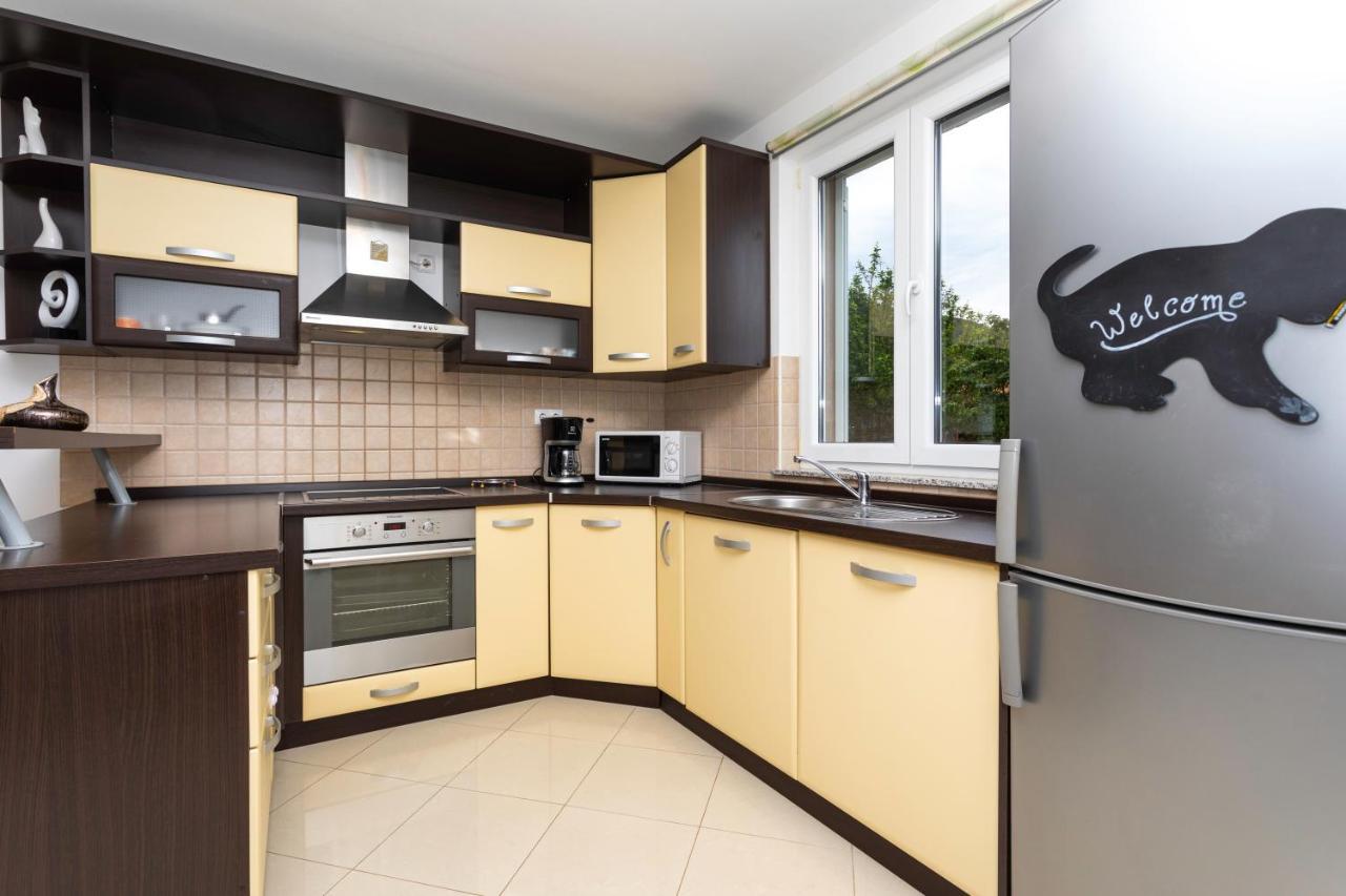 Apartments Mia Baška Eksteriør bilde