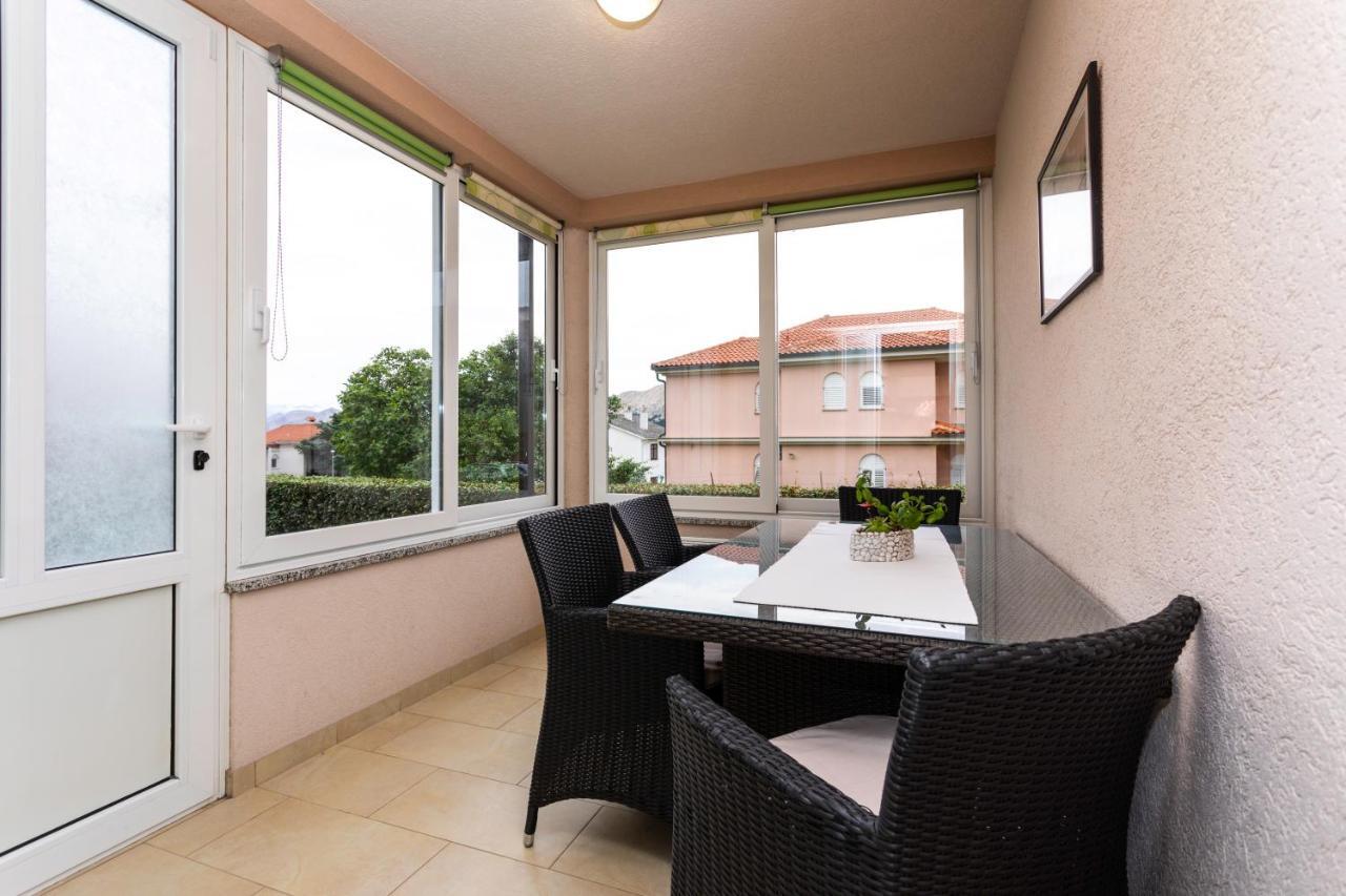 Apartments Mia Baška Eksteriør bilde